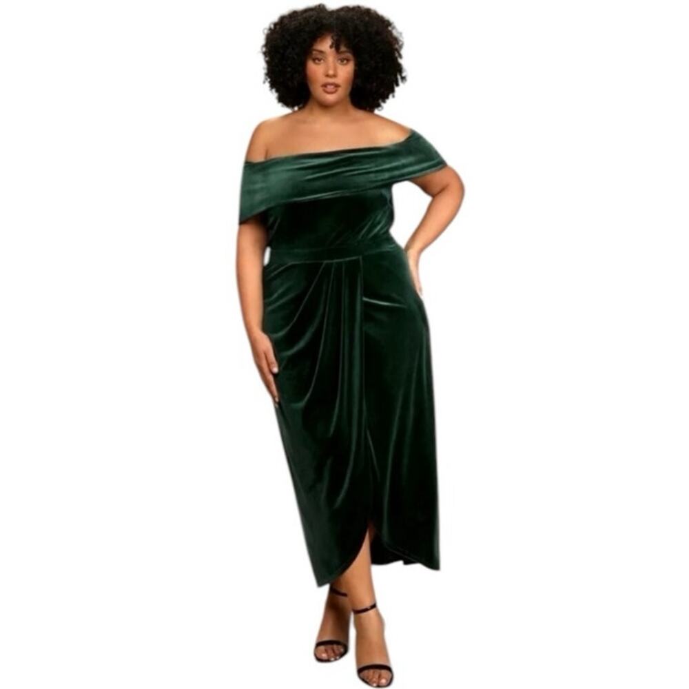 Lulu's Green Velvet Off-Shoulder Maxi Dress